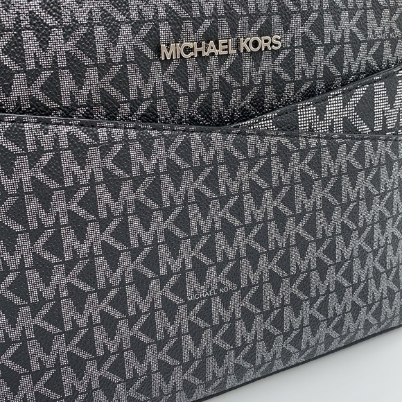 MICHAEL KORS Jet Set Medium Logo Dome Satchel Crossbody 
Black/Silver 
NWT - Picture 3 of 16